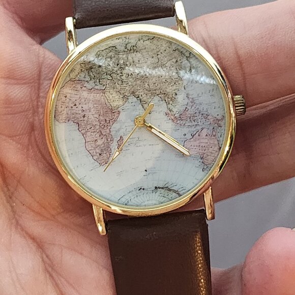 Accutime Watch Corp. Blue World Map Face Gold Tone Analog Stainless Back Watch - Picture 13 of 16